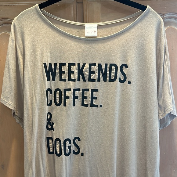 Love Is All Graphic Tee - Picture 2 of 3